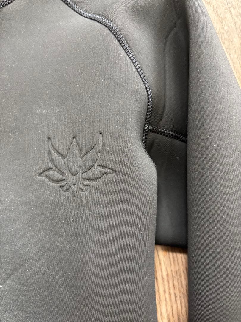 Kiyo song 　AXXE CLASSIC 長袖タッパー ML