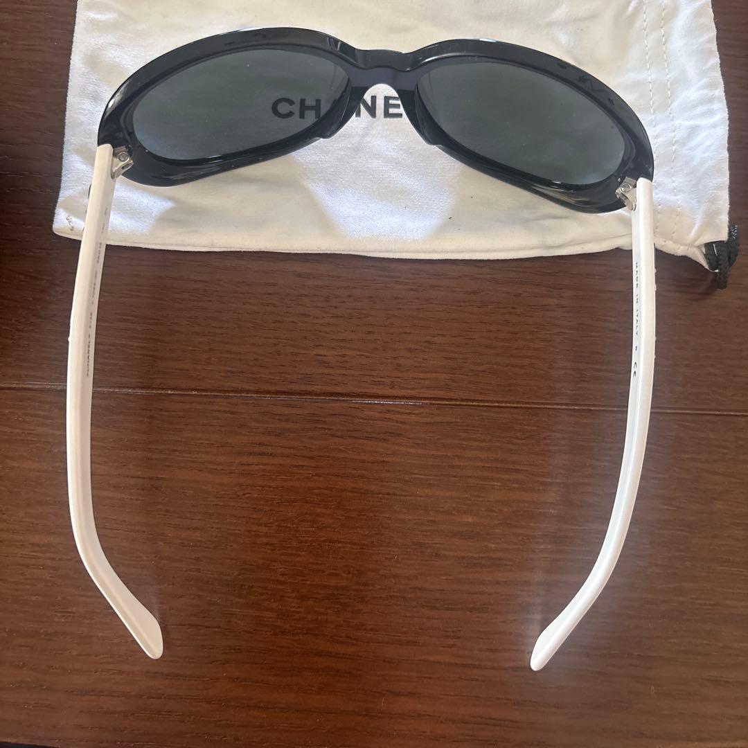 TANAKA 様限定⭐︎CHANEL ラウンド型サングラス ブラック ホワイト