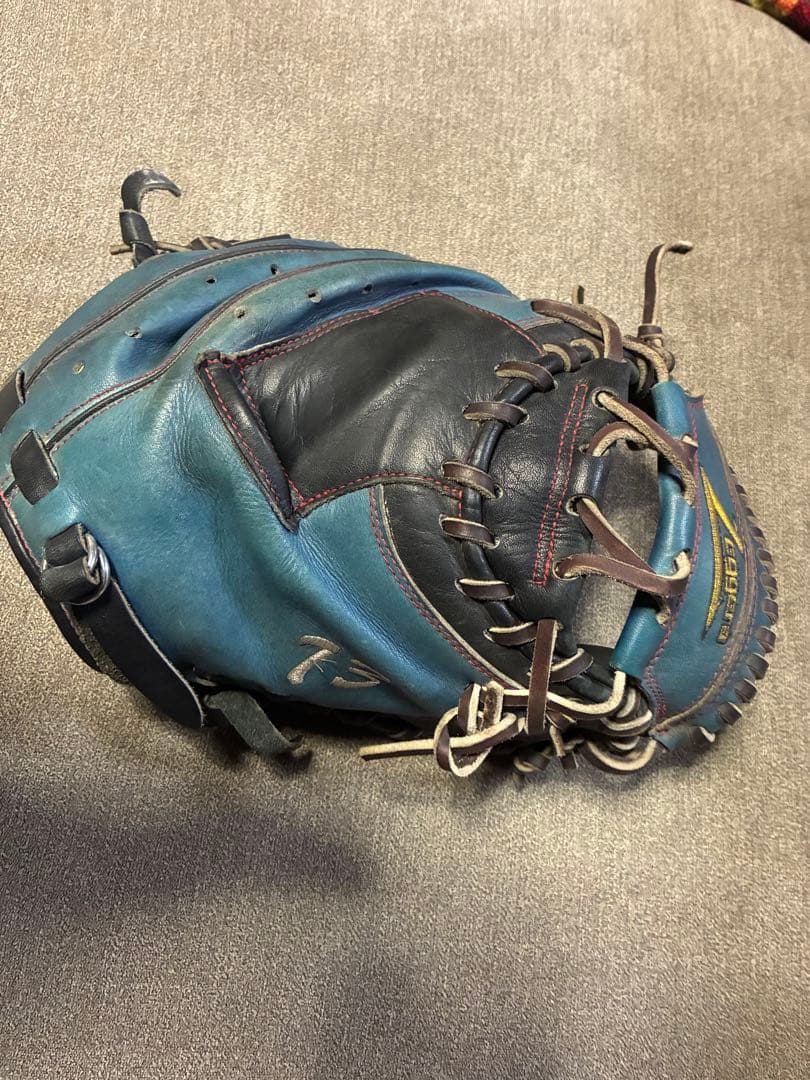 キャッチャーミット　レジェーラ　硬式