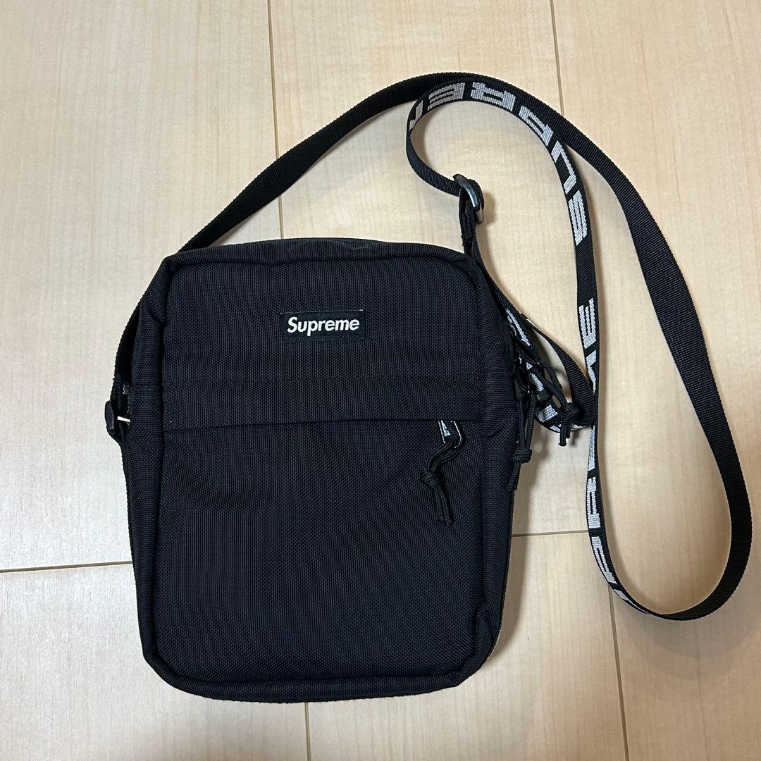 【美品】SUPREAM シュプリーム ショルダーバッグ18SS
