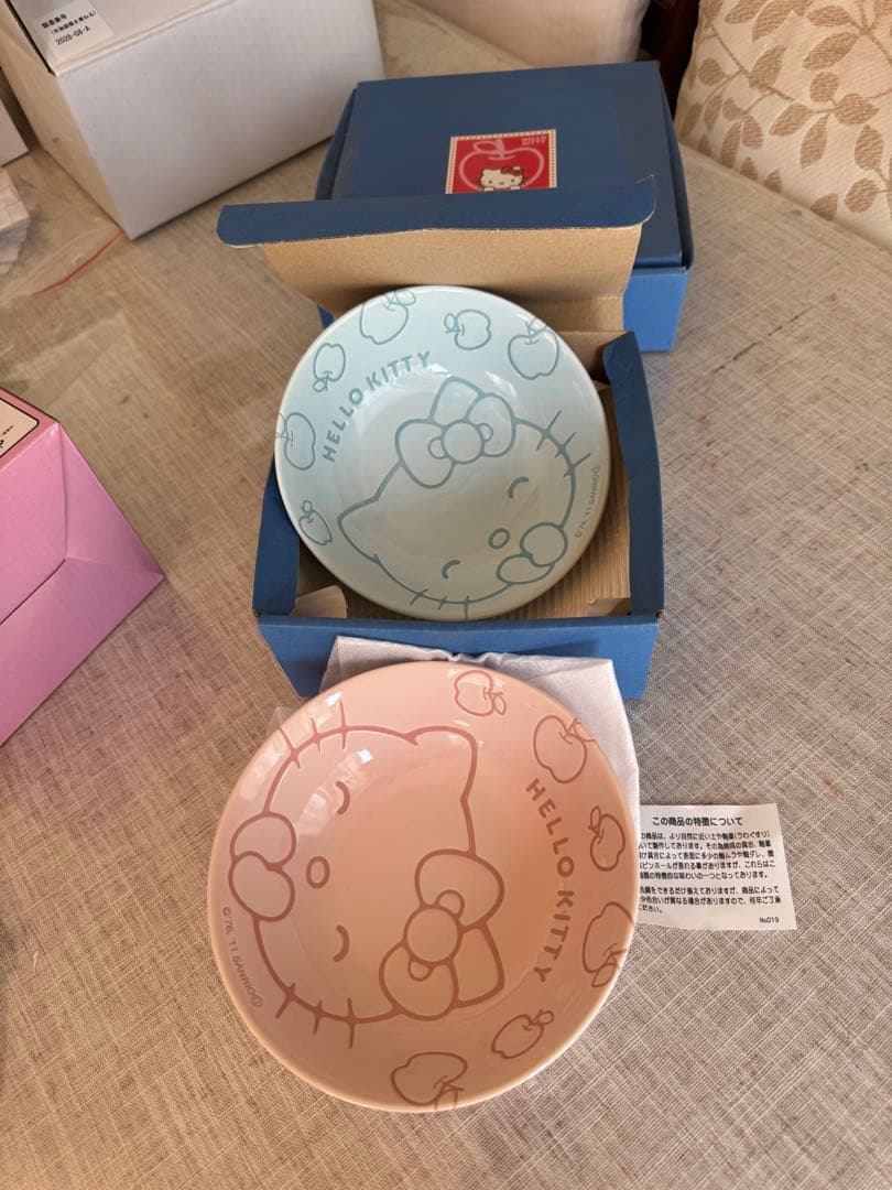 サンリオのキティちゃん食器セット陶器7 プラスチック皿6 株サンリオ