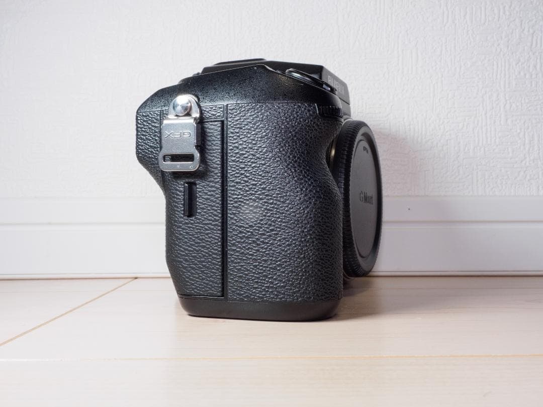 nikebon 美品 FUJIFILM GFX50S バッテリーx2