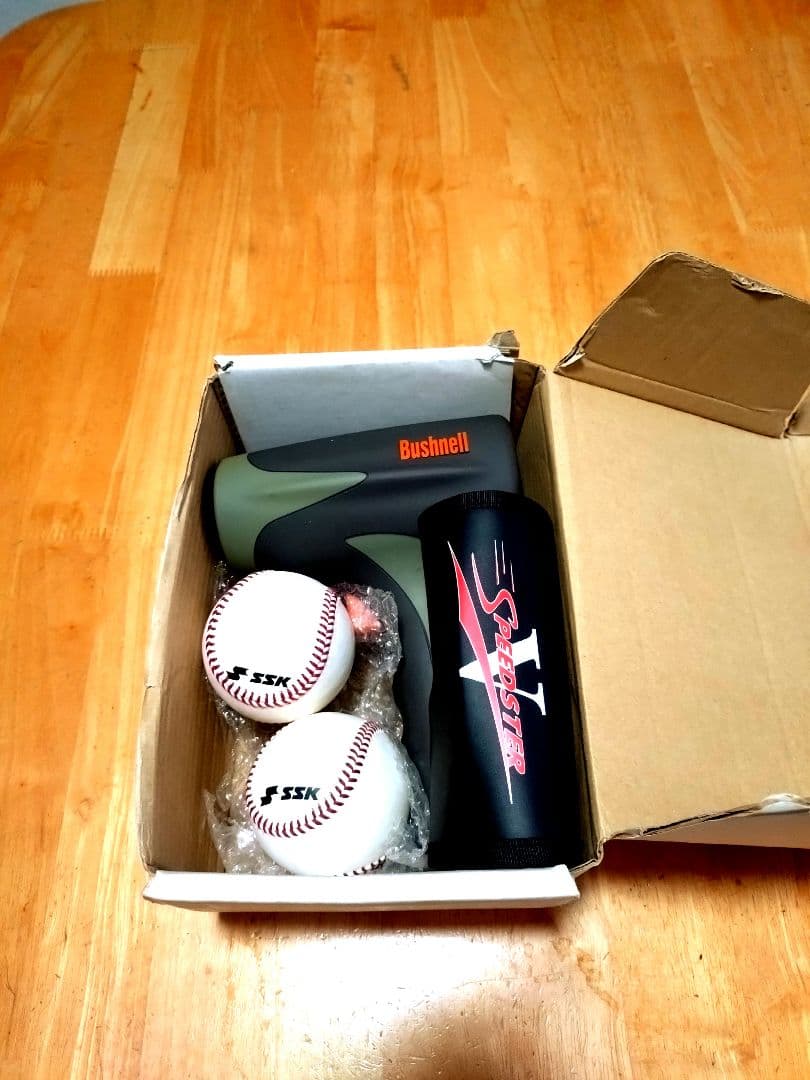 Bushnell Speedster V 野球スピードガンとボールセット