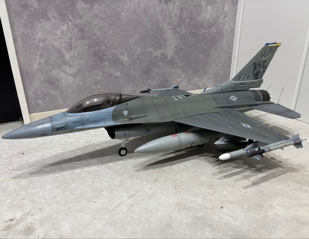 航空機・ヘリコプター bbi eliteforce F-16fighting falcon 1/18