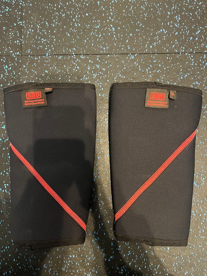 送料込みに変更しました✴︎SBD ニースリーブ mサイズ