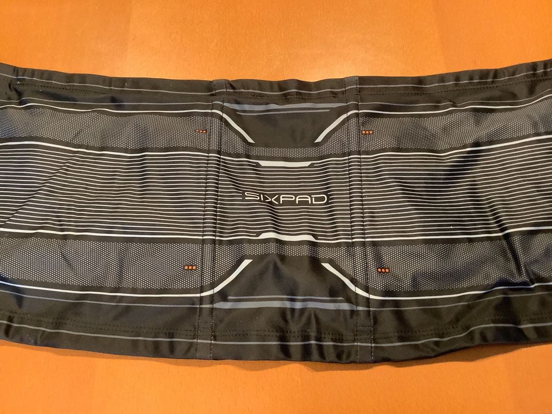【美品】シックスパッド パワースーツ ライトコアベルト L ➕専用コントローラー