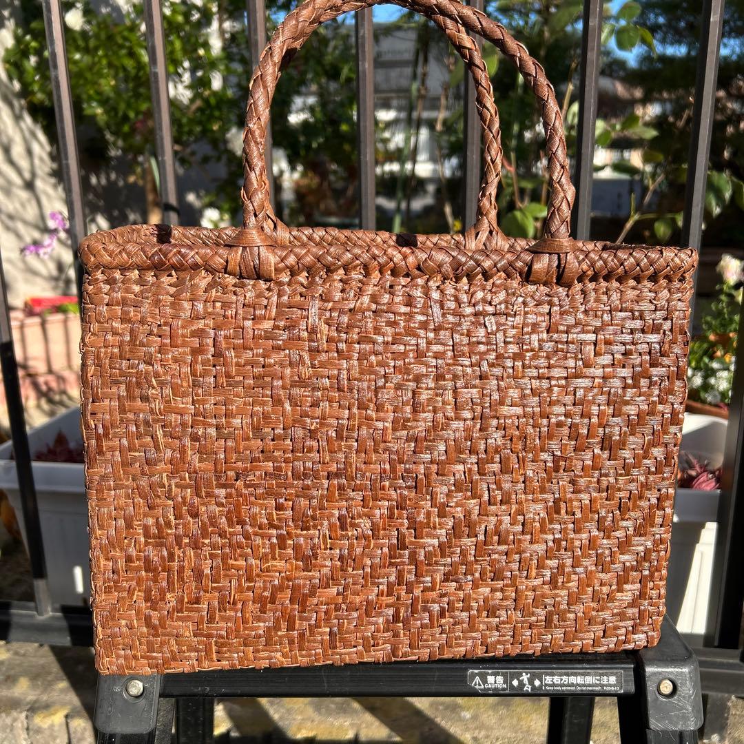 天然素材 の山葡萄かごバッグ