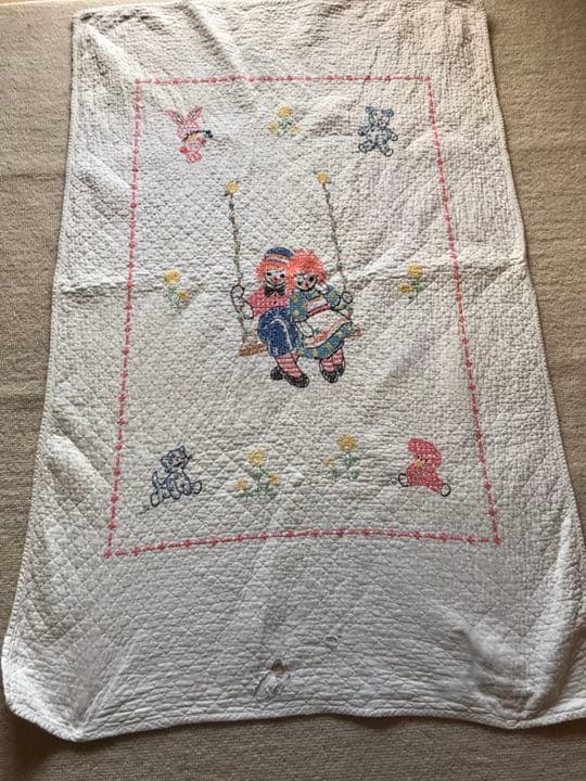 アンとアンディ　刺繍入り　アンティークキルト　値下げしました