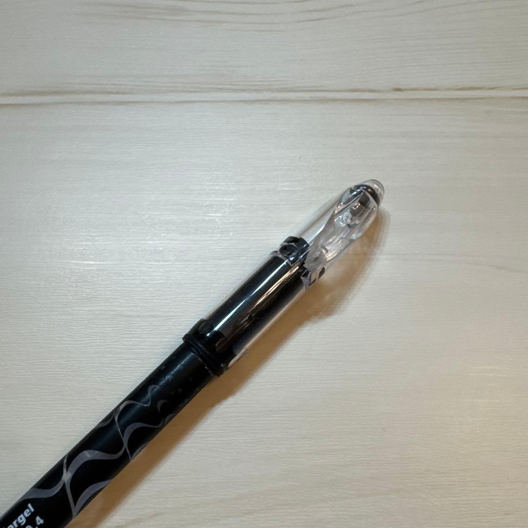 ペン回し　カラーゲル黒