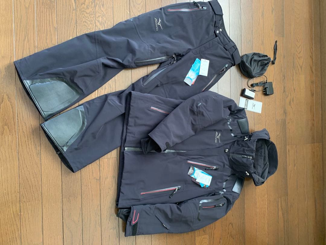 ミズノ スキーウェア ヒーター付き 上位モデル 1/2ジャケット画像