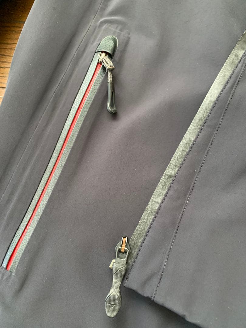 ミズノ スキーウェア ヒーター付き 上位モデル 1/2ジャケット画像