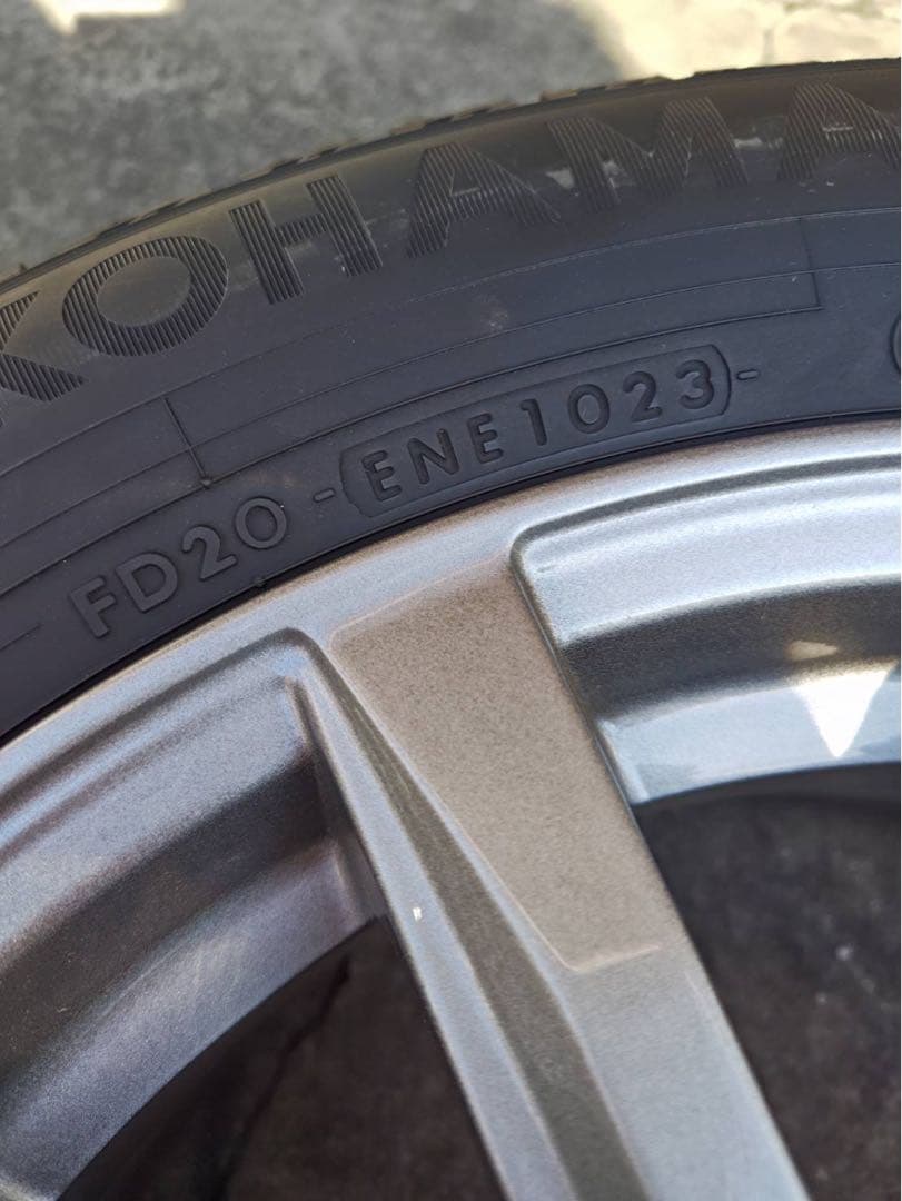 TOYOTA VOXY 16インチ スタッドレス　ホイール4本セット　美品