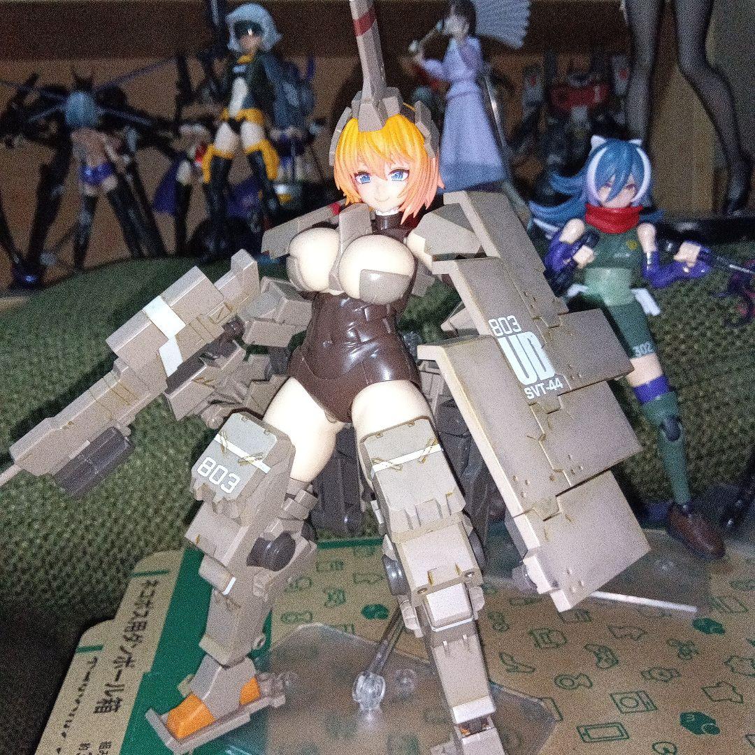 フレームアームズガール　輝鎚・甲　組立済　ぼよよん