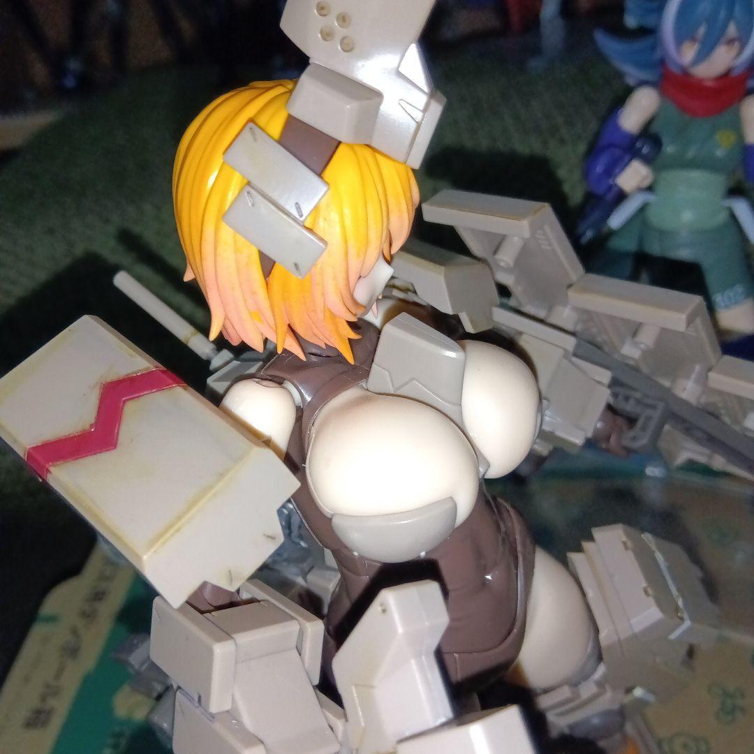 フレームアームズガール　輝鎚・甲　組立済　ぼよよん