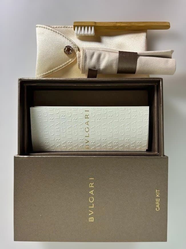 ブルガリ時計、アクセサリー空ケース 空箱のみ（中身は無し）3種＆Care Kit