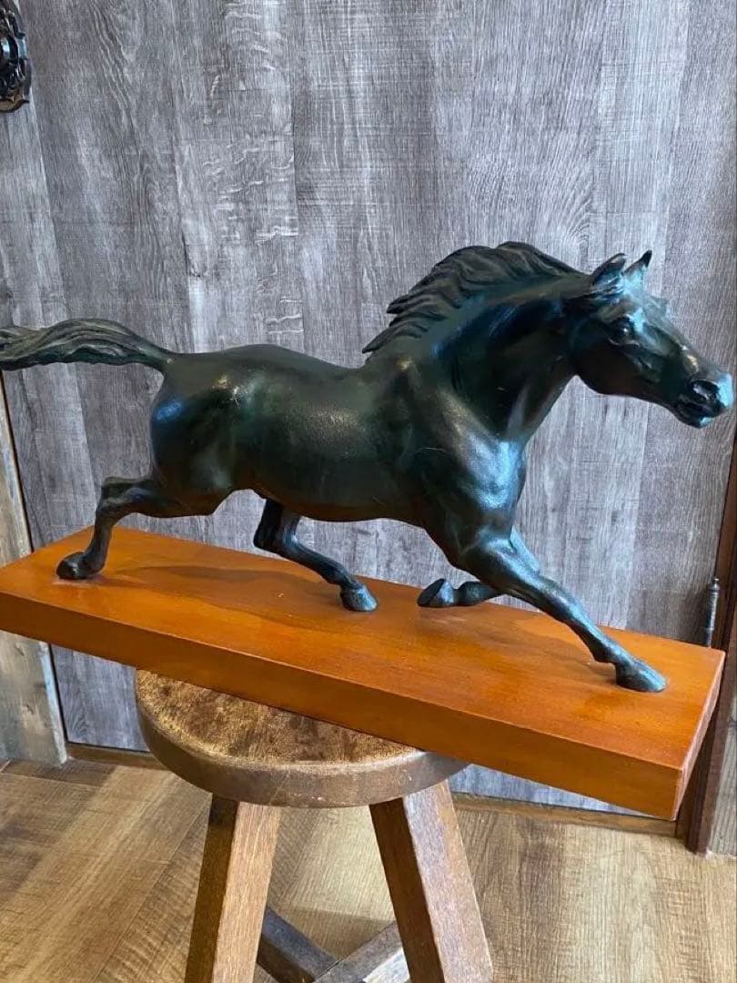 馬の置き物　ブロンズ