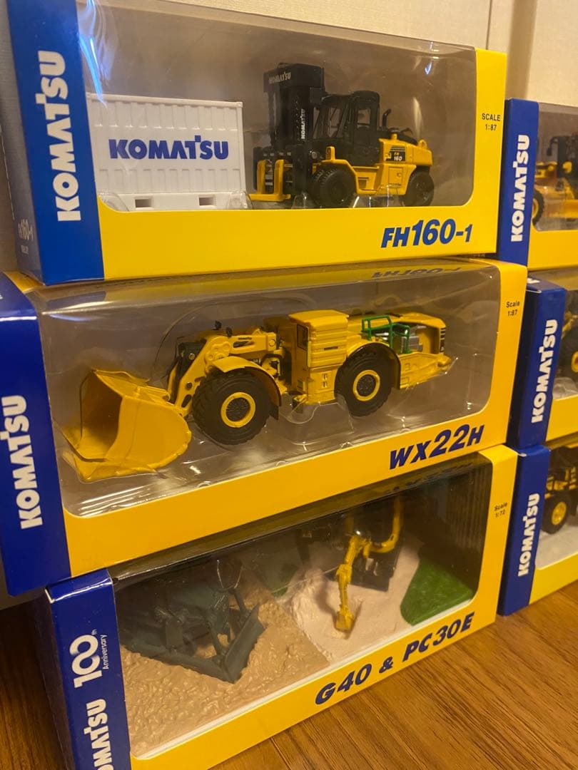 コマツ　KOMATSU ミニカーセット ミニチュア　非売品
