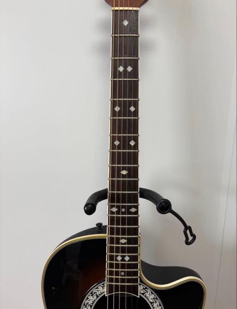 Celebrity by Ovation CC57 エレアコギター　格安で！