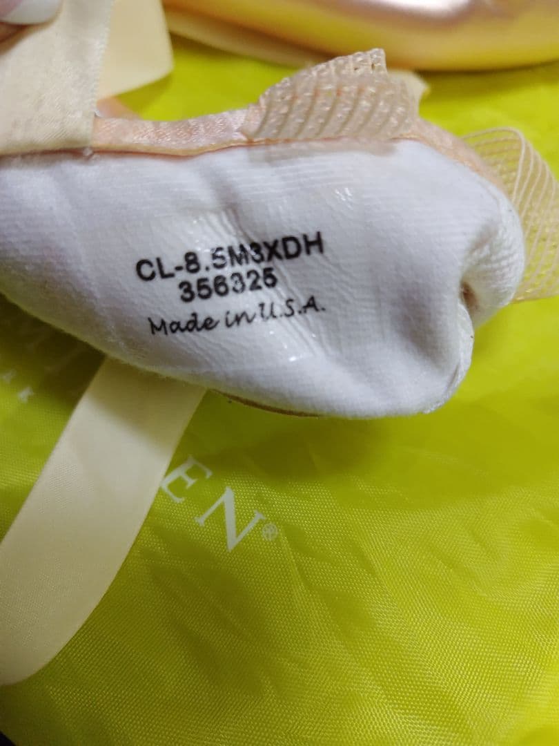 GAYNOR MINDEN トゥシューズ CL-8.5M3XDH　アメリカ製