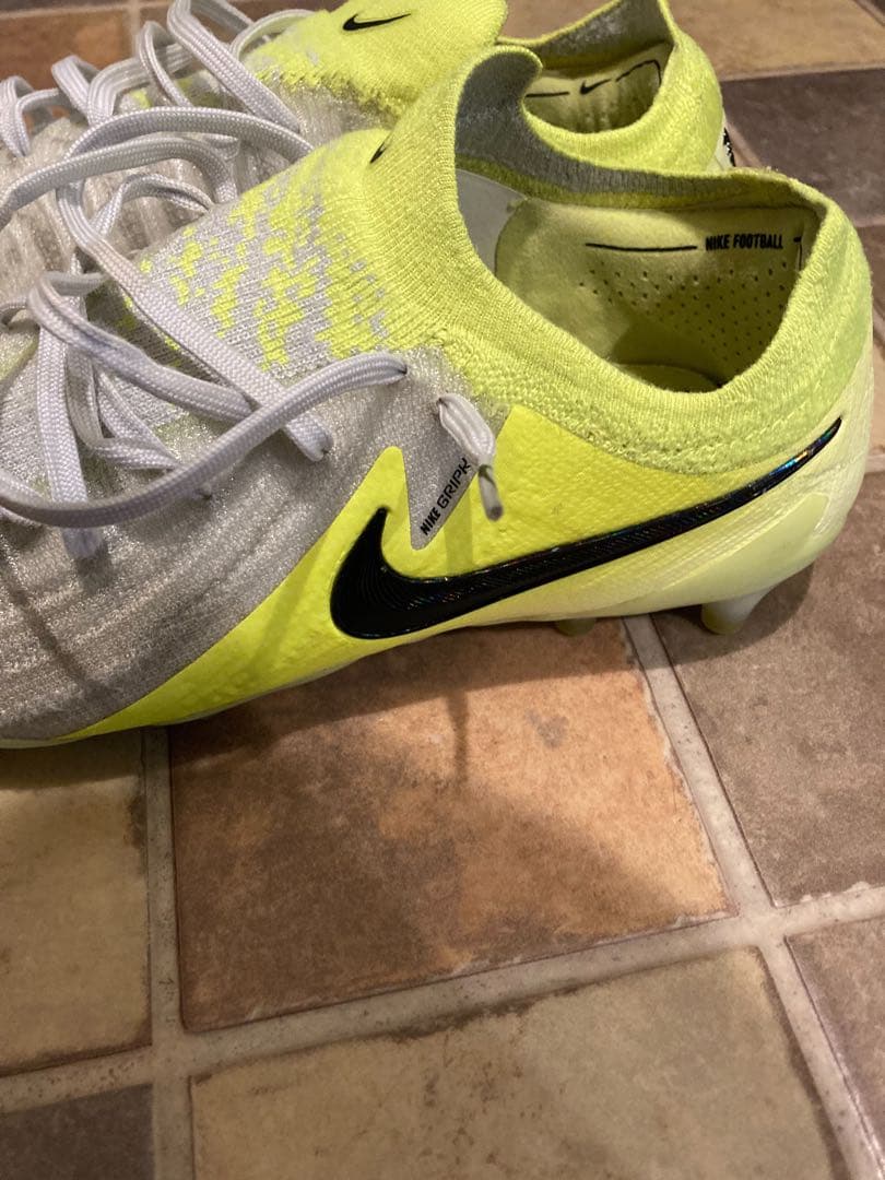 NIKE ファントムGXエリートになります。 AG 26.0
