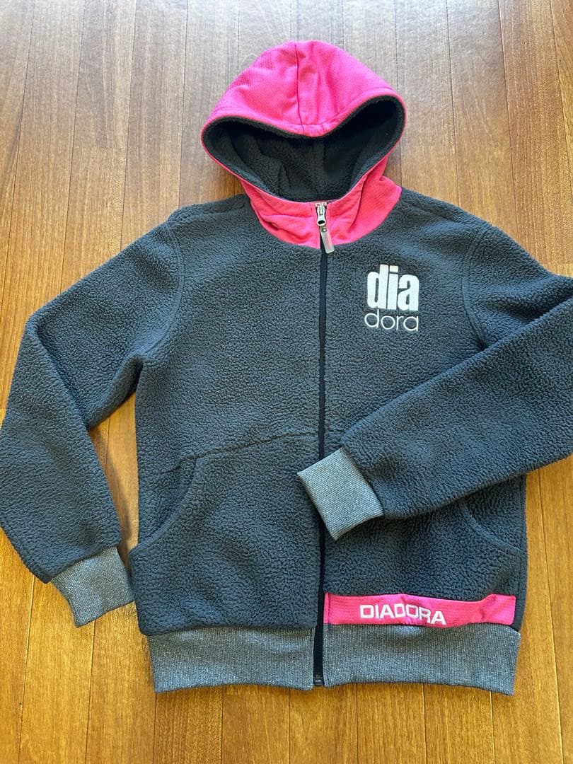 新品タグ付 ディアドラDIADORAかわいいテニスウェア 3点セット❤︎パーカー付