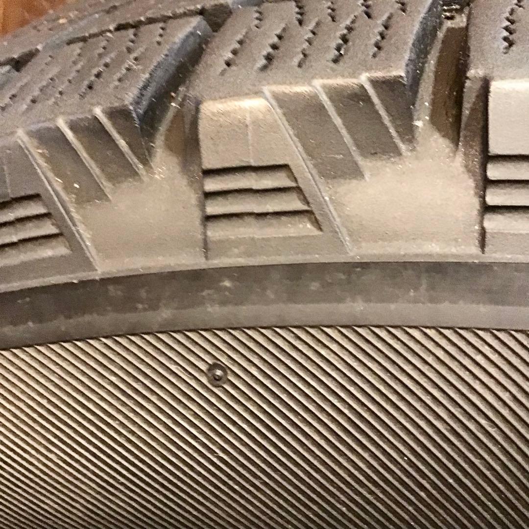 直接引取歓迎スタッドレスタイヤ ホイール付き、215／60r17 5穴114.3