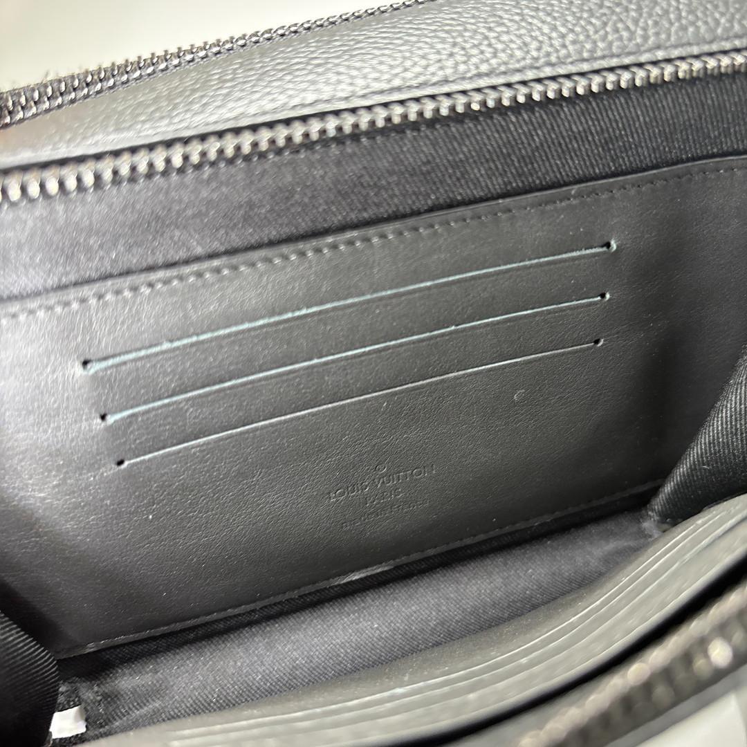 新品同様IC ルイヴィトン アエログラム アルファウエアラブルウォレット メンズ