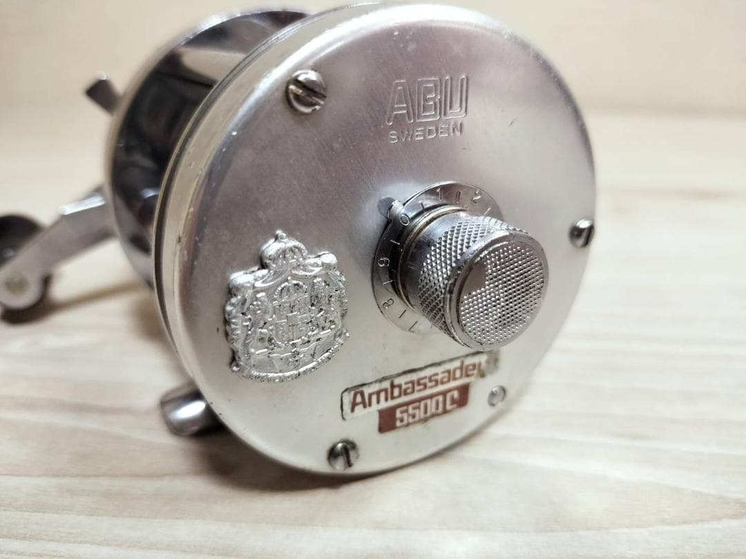 ABU GARCIA アブ アンバサダー 5500c　シルバー　　#780203