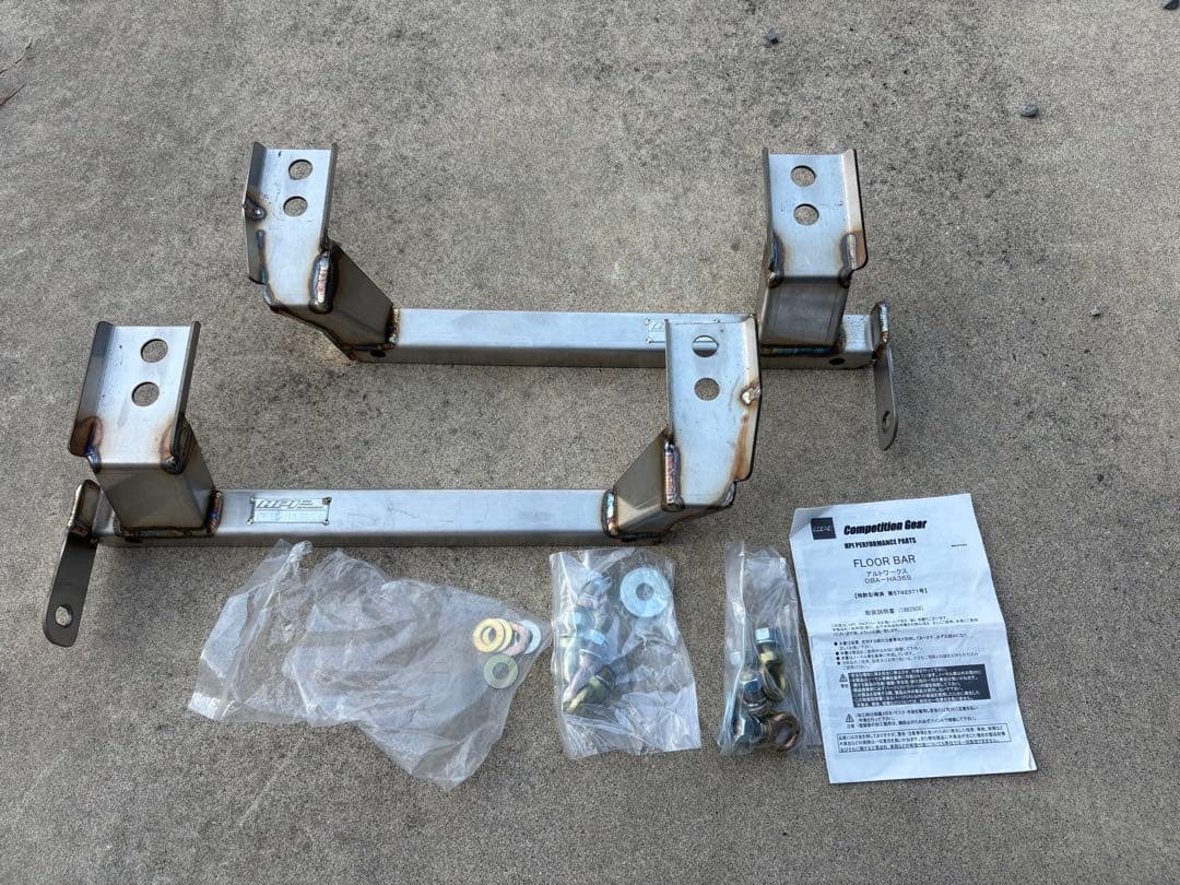 a*o様 HPI フロアバー　HA36アルト用運転席助手席