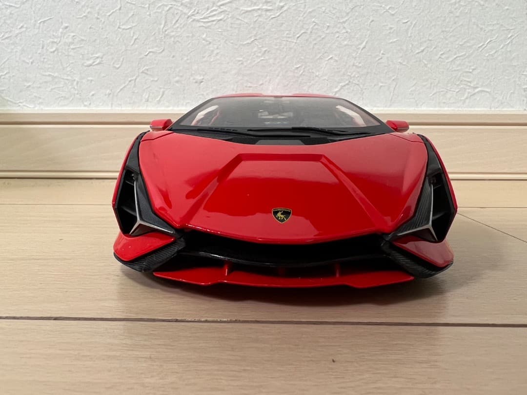 ランボルギーニ シアン ミニカー 1/18 H102