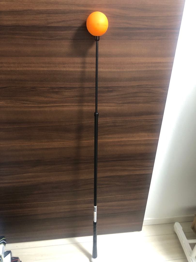 ゴルフ練習器具　オレンジ・ウィップ