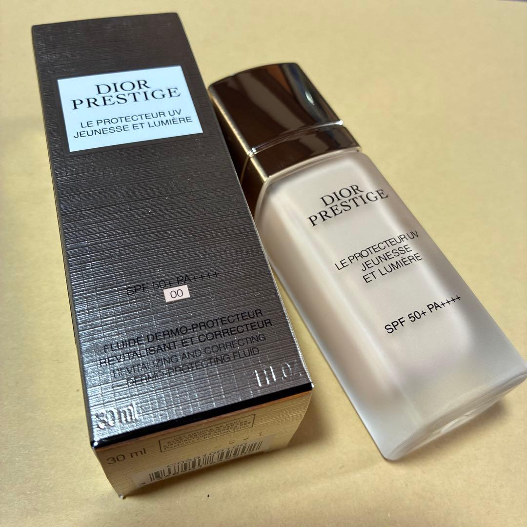 DIOR プレステージ ホワイトルUV ルミエールBB00 日焼け止め 化粧下地