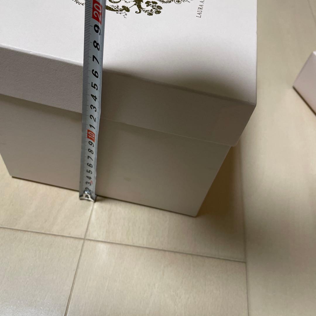 に*読様 ローラアシュレイ　LAURA ASHLEY ジュエリーボックス&シャン