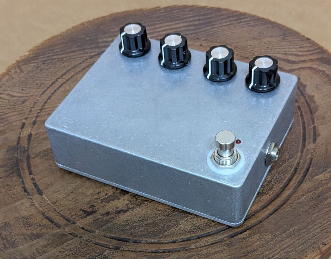 エフェクター製作引き受けます