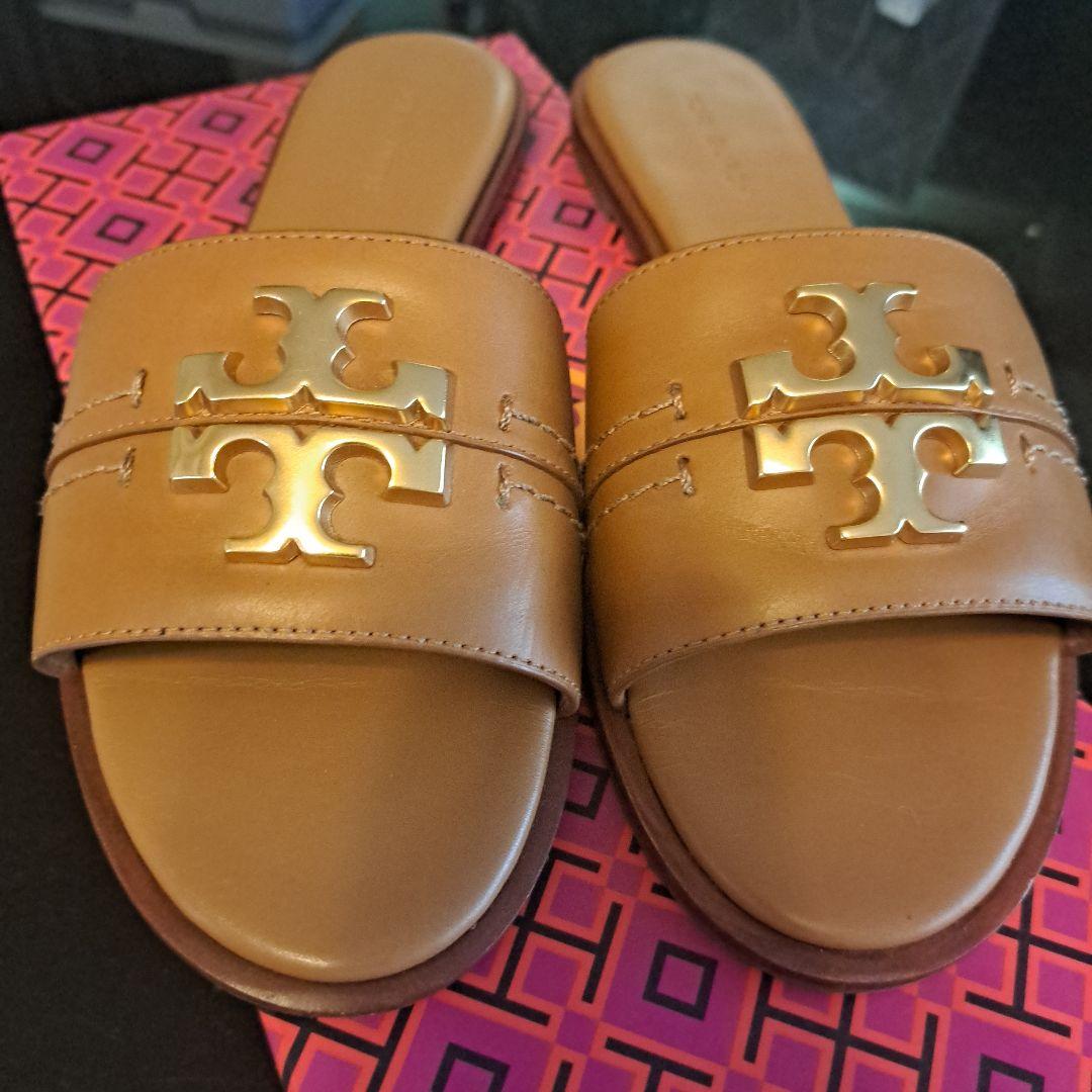 Tory Burch ブラウン フラットサンダル