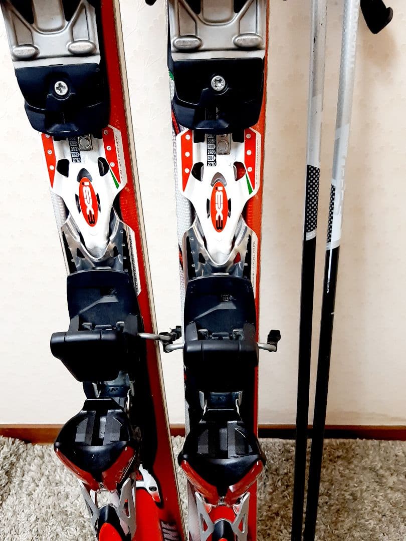 Nordica スキーセット　ストック付き！！！　ノルディカ　スキー