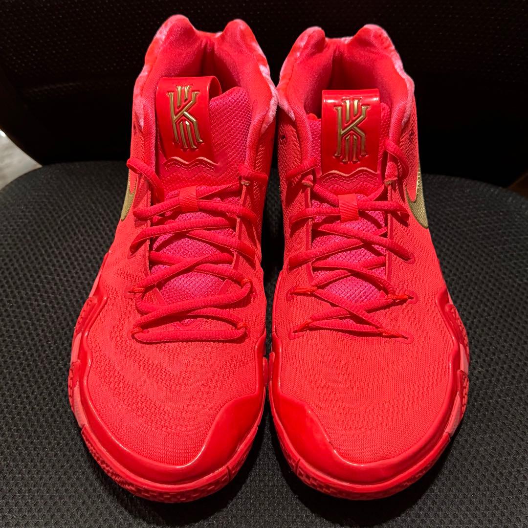 超美品Nike Kyrie 4 EPナイキカイリー4バッシュ29cm