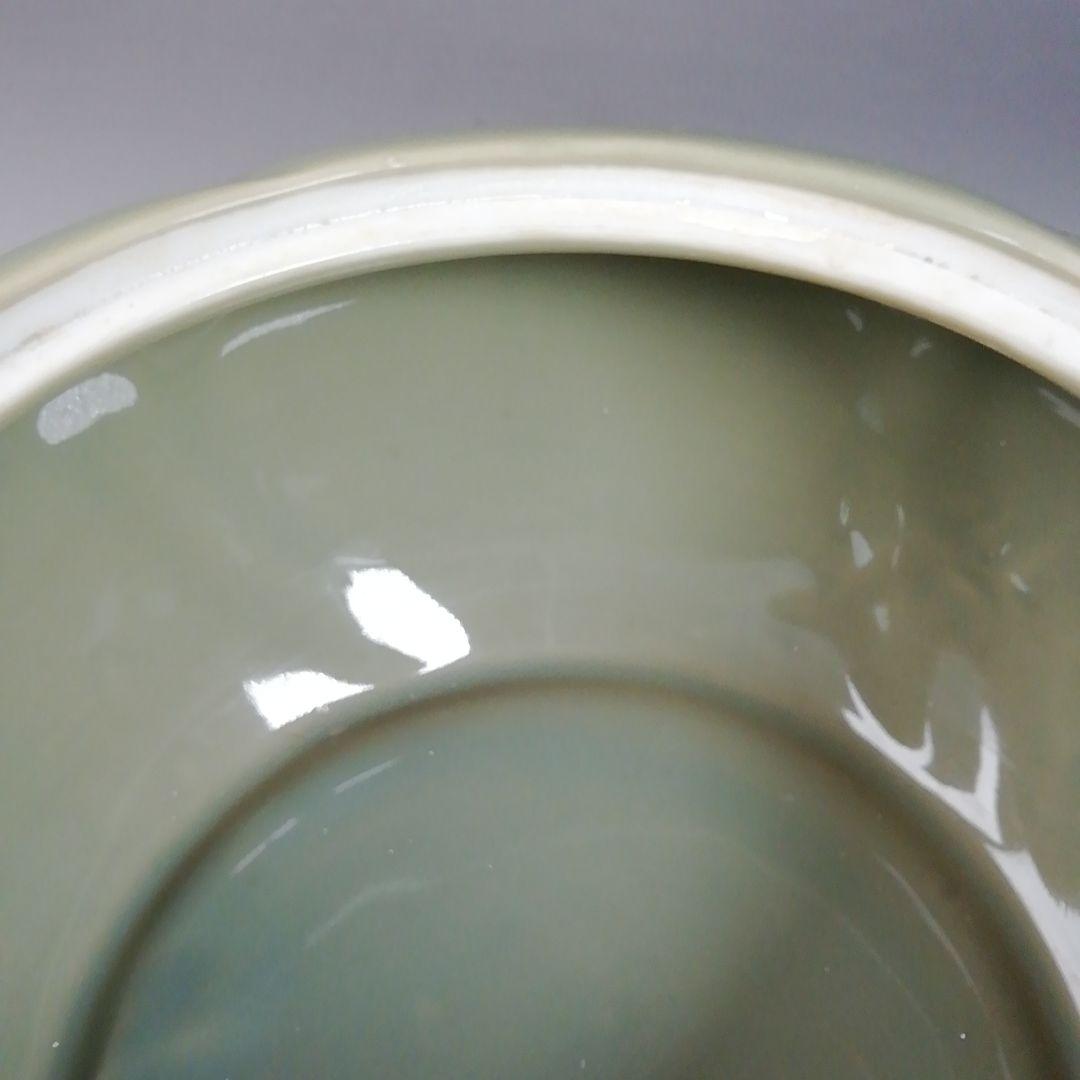 Ｗ７５　水指　『青磁　捻梅　水指』『梅峰 造』　共箱　茶道具