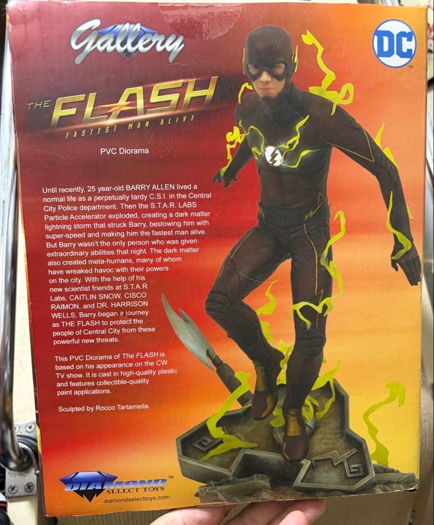 ダイアモンドセレクト THE FLASH（TVシリーズ版）スタチュー絶版品