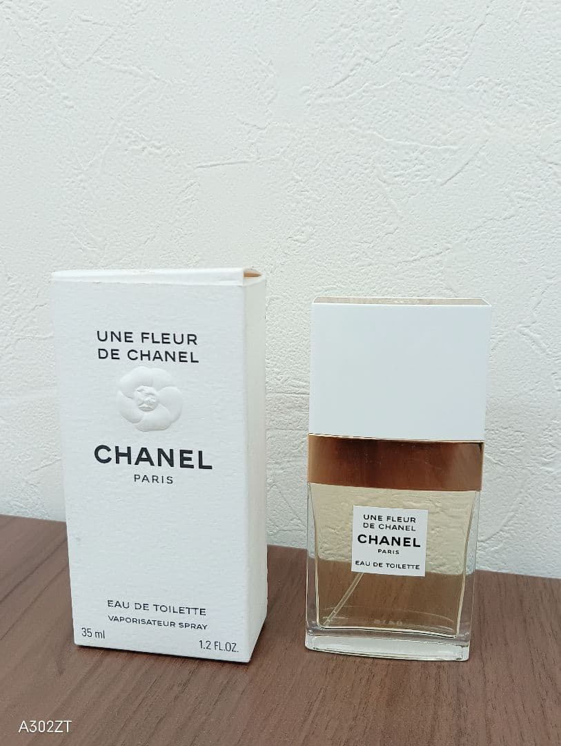 未使用　CHANEL UNE FLEUR DE CHANEL 35ml　香水