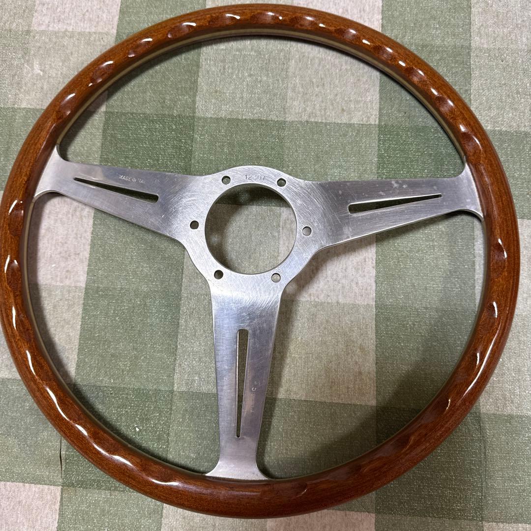 ナルディのステアリング本体