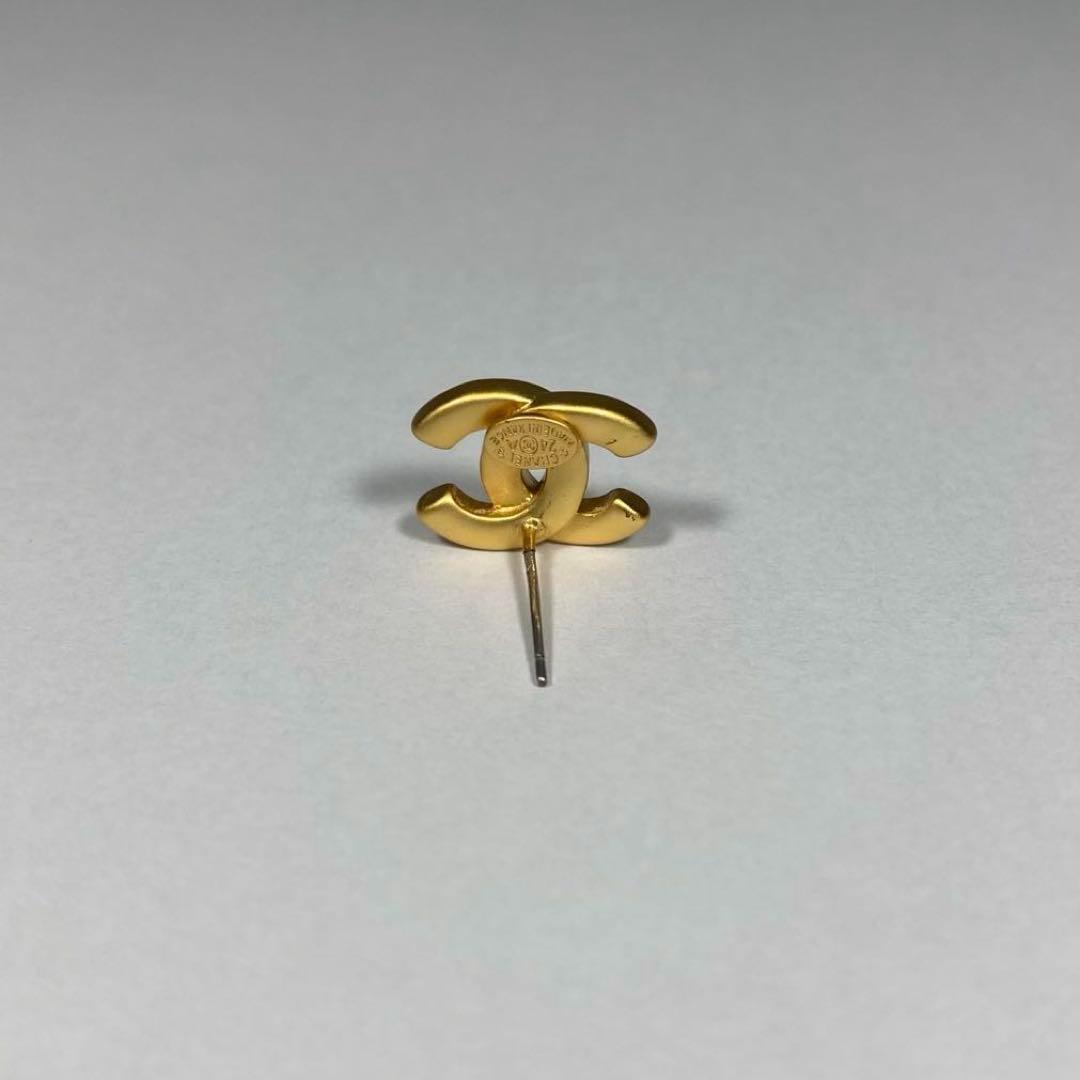 【人気商品】CHANEL シャネル ココマーク Cマーク ゴールド ピアス 片耳