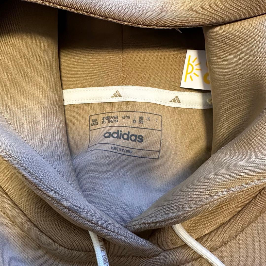 ダンボールニット　プリーツスカート　セットアップ　ベージュ　秋冬　長袖　フーディ