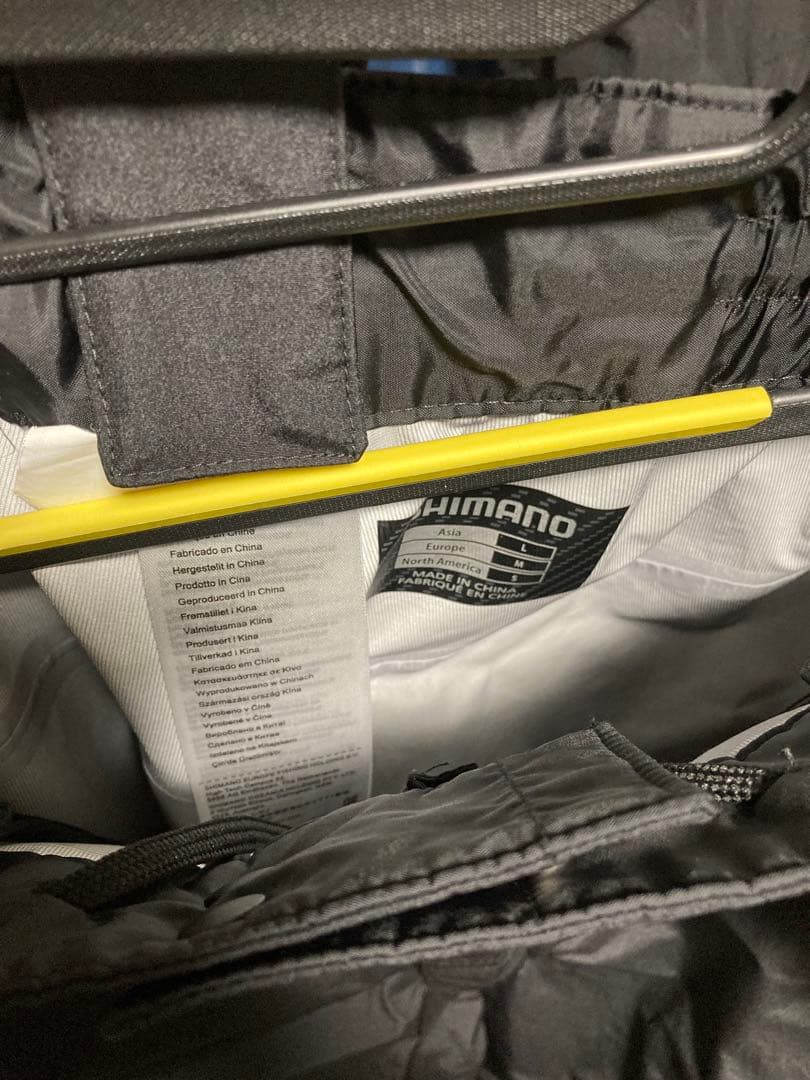 シマノ ネクサスDSタフレインスーツ RA-124S Lサイズ　ブラック