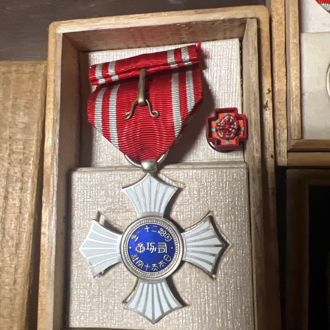 日本の勲章とメダル コレクション