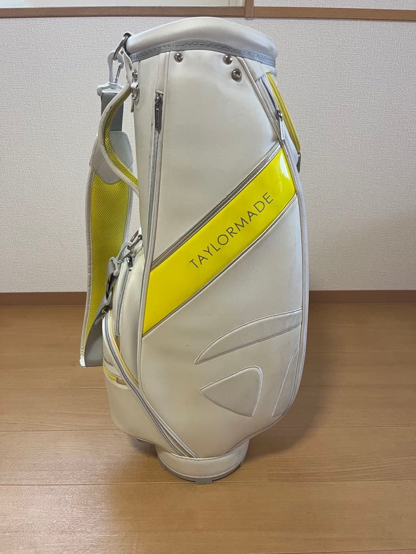TAYLORMADE ゴルフバッグ・キャディバッグ　テーラーメイド　レディース