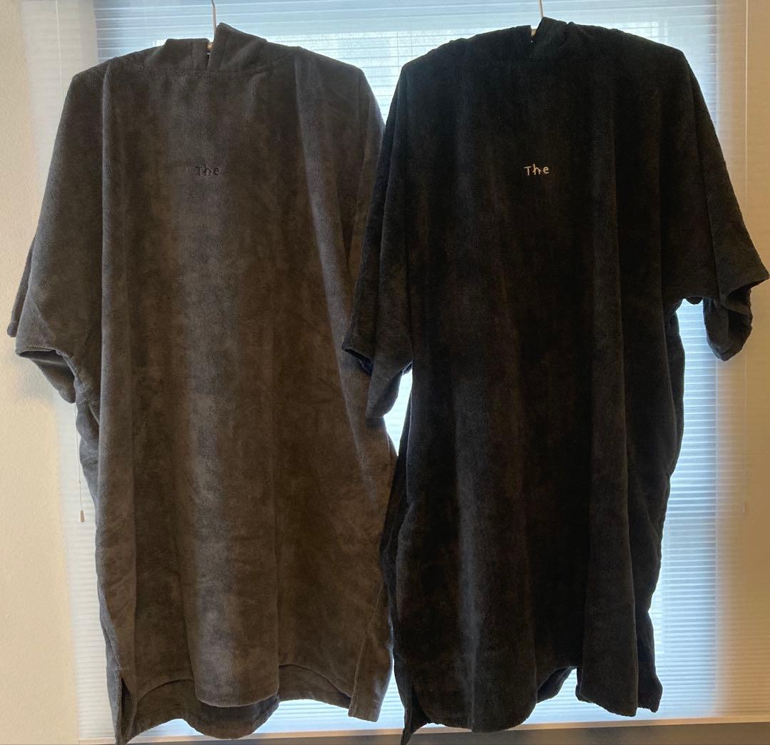 値下げ！「The Sauna」:サウナポンチョ 2色セット+サンダル 2足