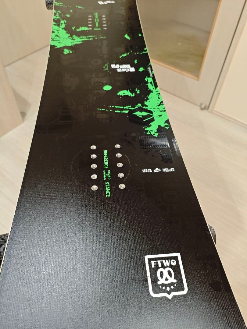 FTWO blackdeck148ブラックデッキ スノーボード板