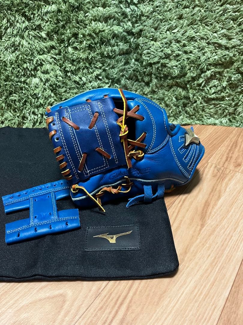 ミズノ グローバルエリート少年軟式 ブルー 左投 坂本選手モデル