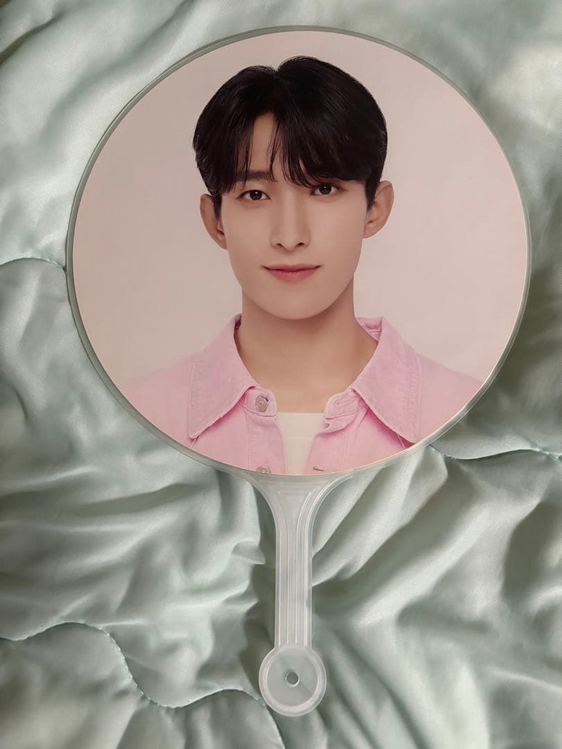 seventeen ドギョム うちわ 2023 Love follow